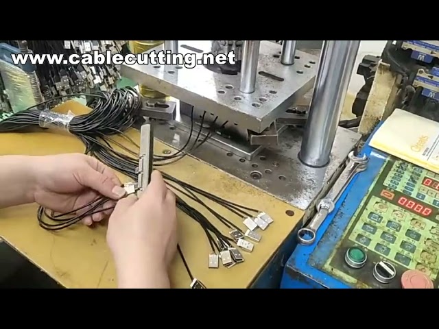 USB线材注塑模具 | 高品质电缆插头模具 | 精密USB连接器模具